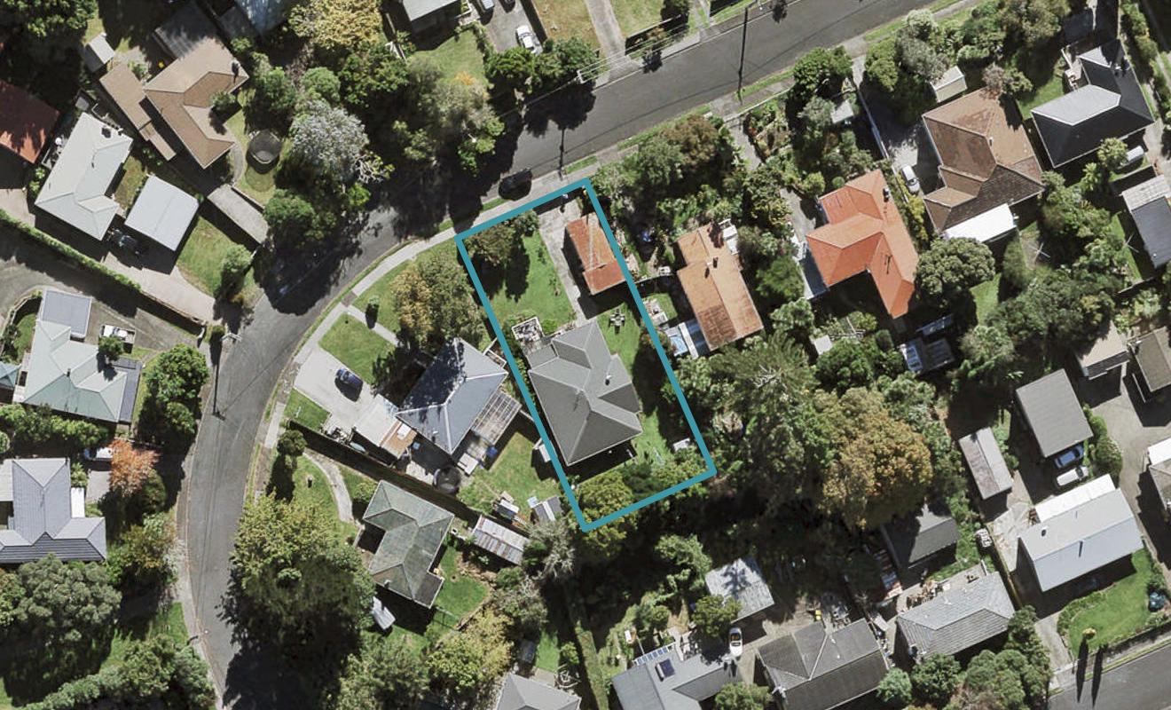31 Sherwood Avenue, Te Atatu South, Auckland - Carousel 1