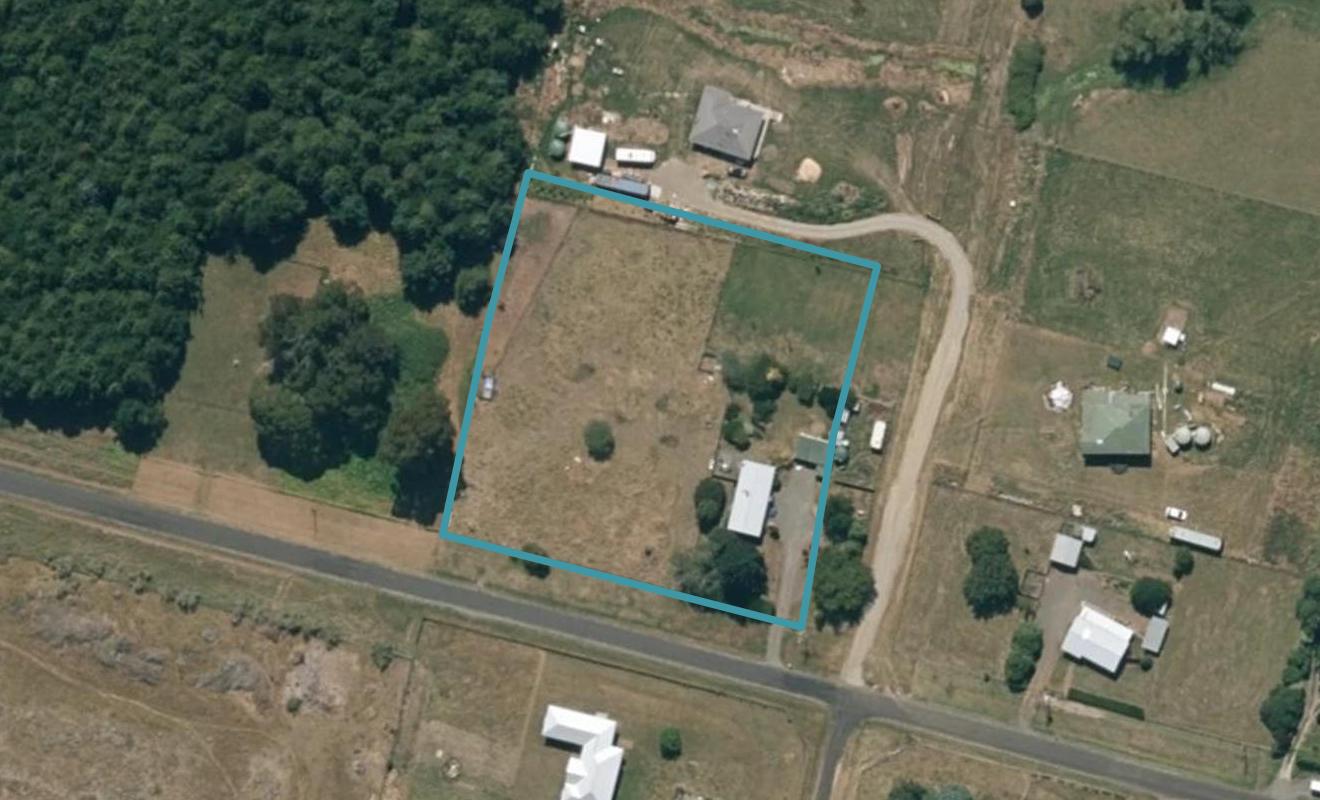 2 Holden Road, Waipawa - Carousel 1