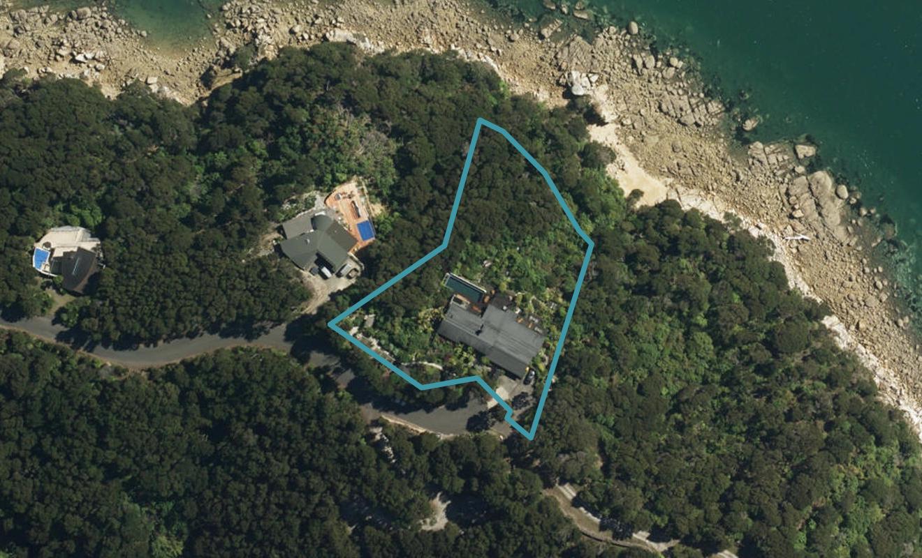 195 Tokongawa Drive, Kaiteriteri, Motueka - Carousel 1