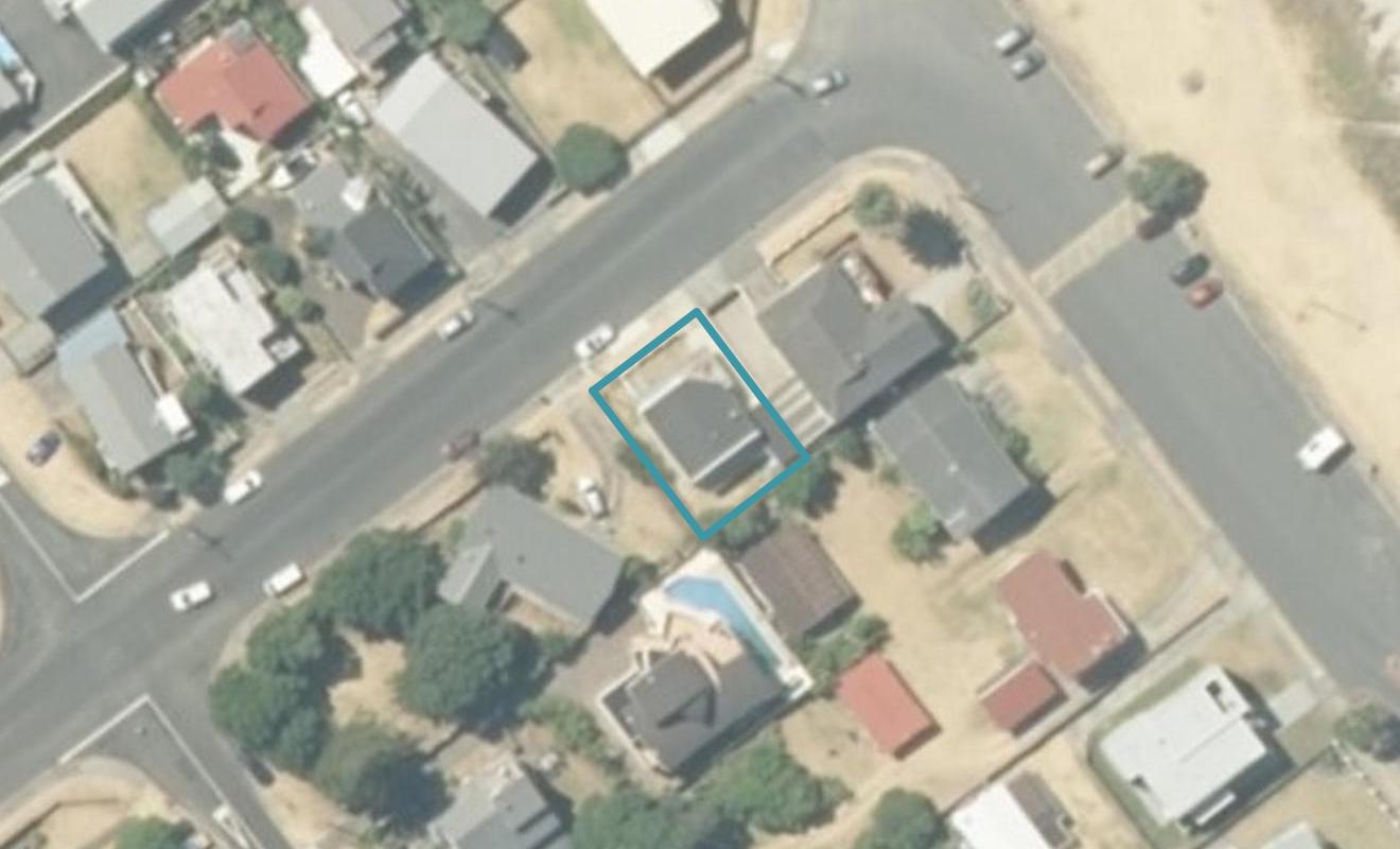 504 Graham Street, Whangamata - Carousel 1