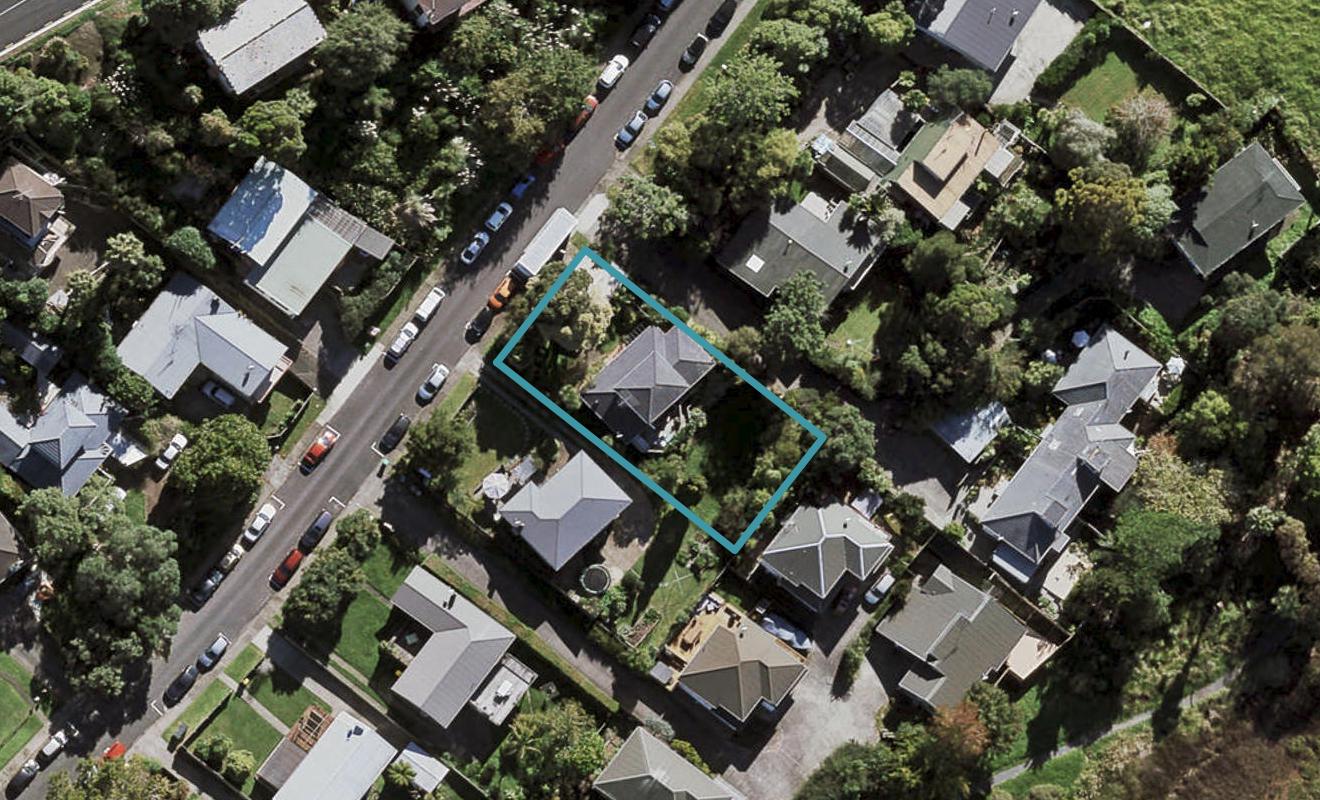 22 St Peters Street, Northcote, Auckland - Carousel 1