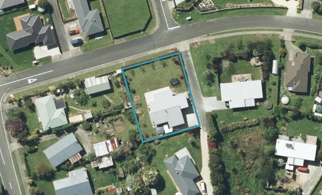 6 Arapeta Place, Takaka - Carousel 1