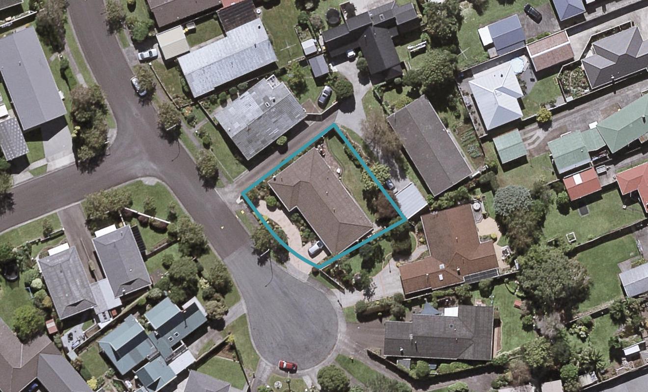 15 John Guthrie Place, Merrilands, New Plymouth - Carousel 1