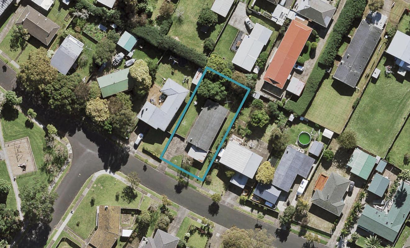 11 Waterlea Avenue, Mangere Bridge, Auckland - Carousel 1