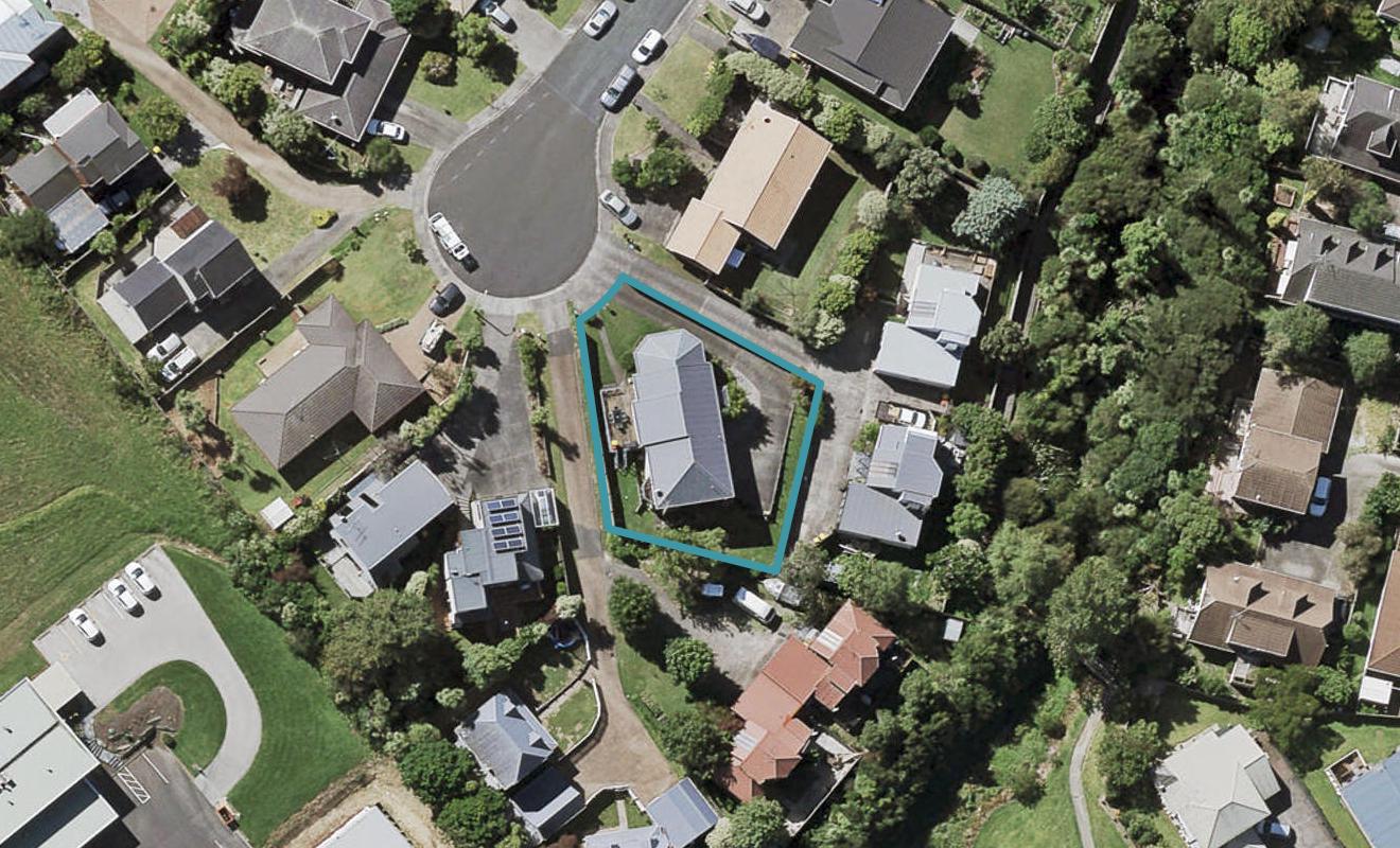58 Centorian Drive, Windsor Park, Auckland - Carousel 1