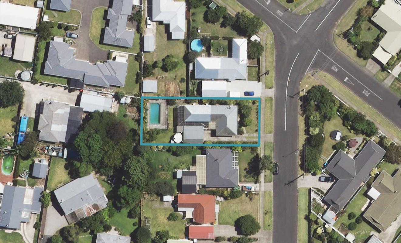 10 Charles Street, Riverdale, Gisborne - Carousel 1