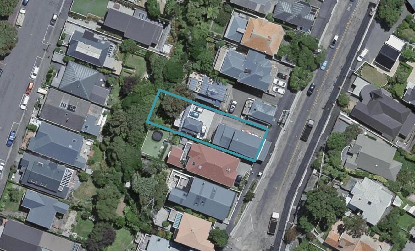 2/44 Upland Road, Kelburn, Wellington - Carousel 1