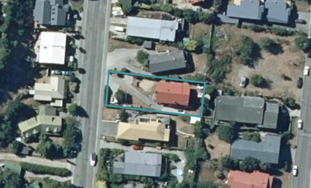 17 Greenstone Place, Fernhill, Queenstown - Carousel 1