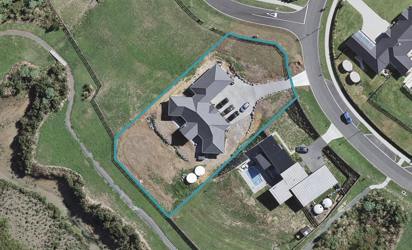 16 Capriole Crescent, Kingseat, Pukekohe - Carousel 1