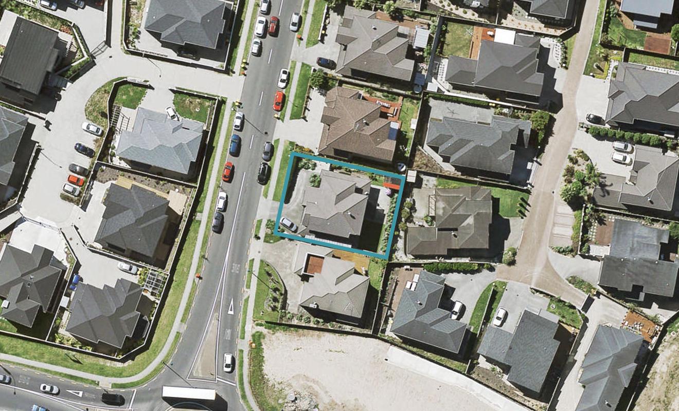 96 Medallion Drive, Oteha, Auckland - Carousel 1