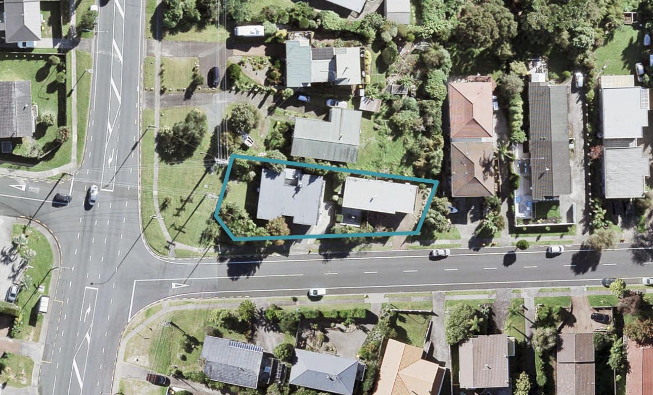 1/747 East Coast Road, Browns Bay, Auckland - Carousel 1