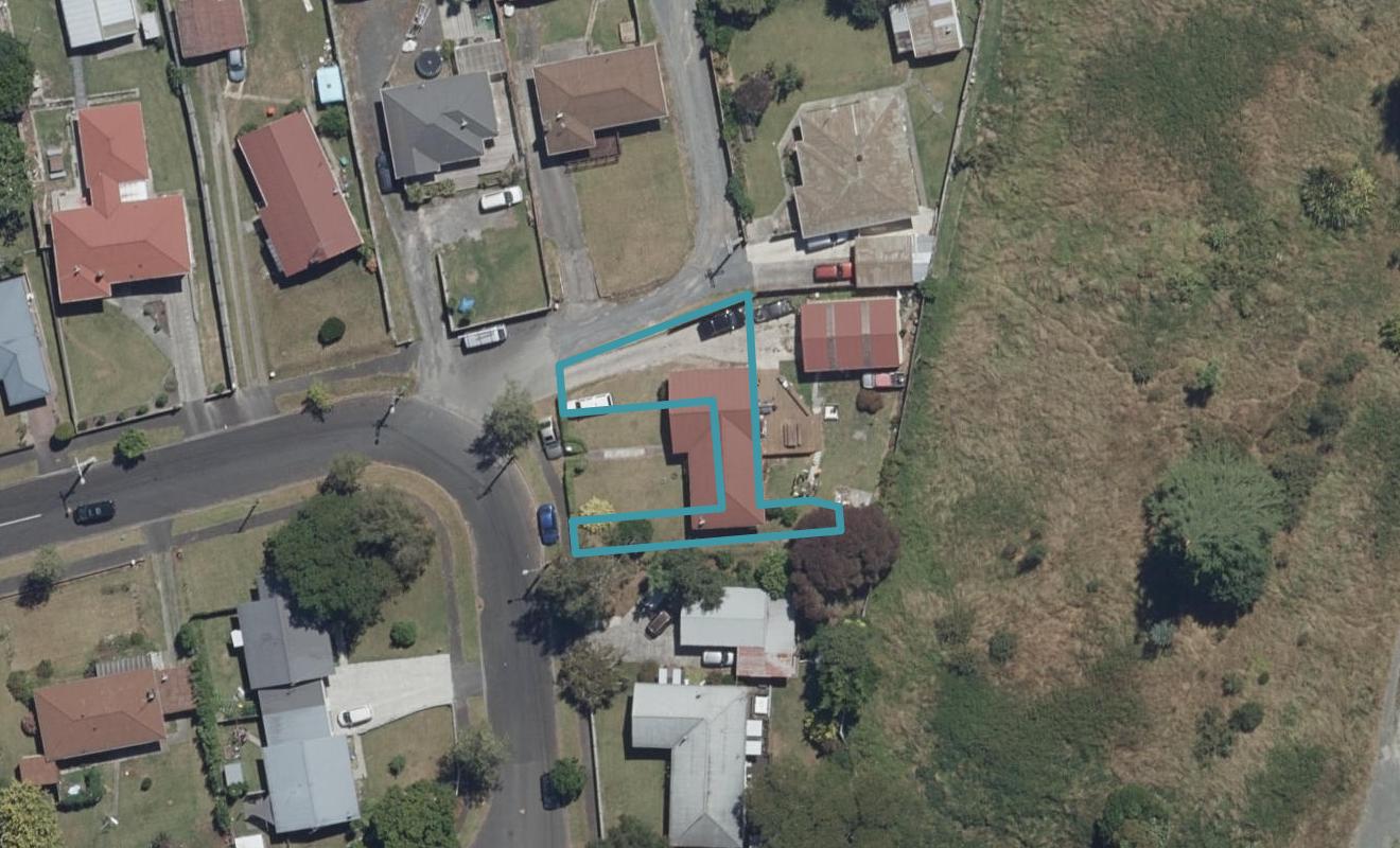 2/15 Mabian Crescent, Deanwell, Hamilton - Carousel 1