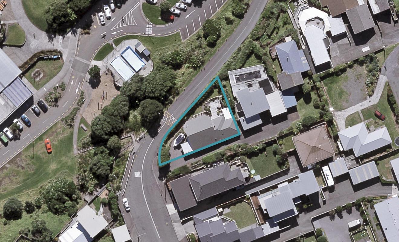 1 Beach Street, Fitzroy, New Plymouth - Carousel 1