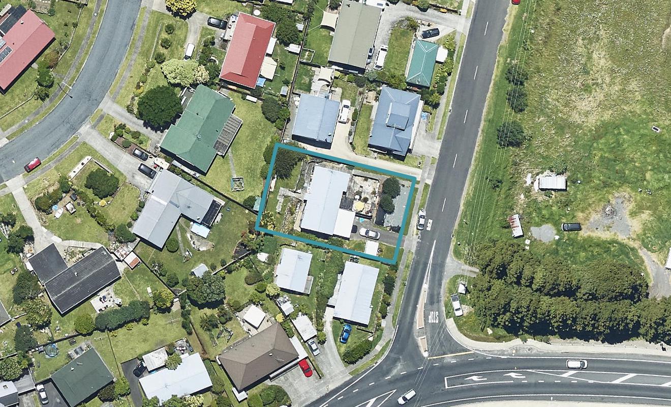 4 Ranginui Road, Welcome Bay, Tauranga - Carousel 1
