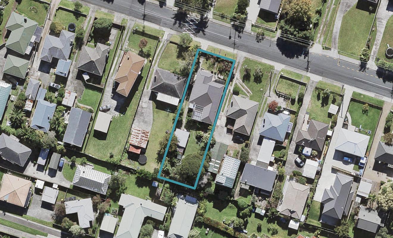 28 Strid Road, Te Atatu South, Auckland - Carousel 1
