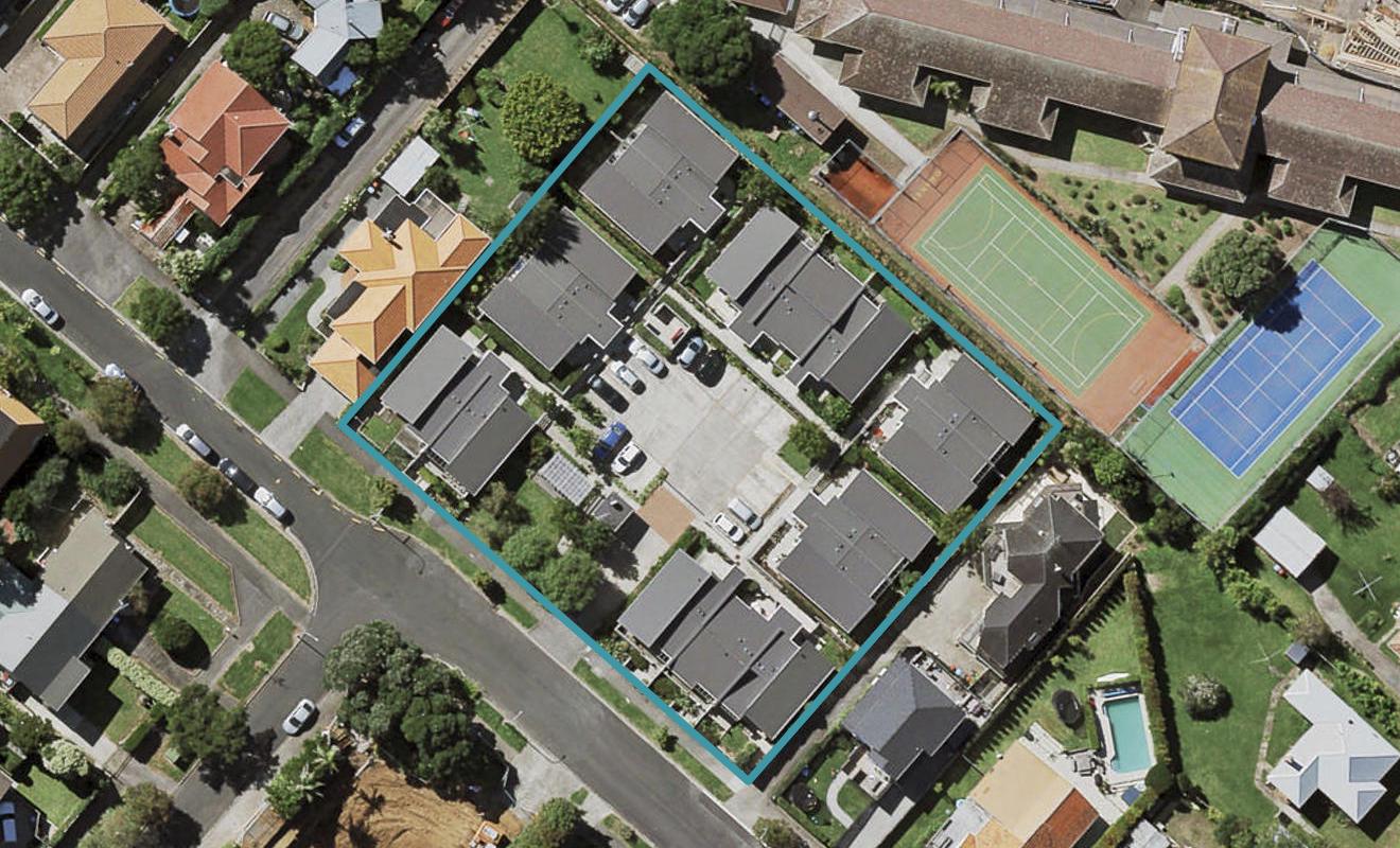 14 Ngaio Street, Orakei, Auckland - Carousel 1