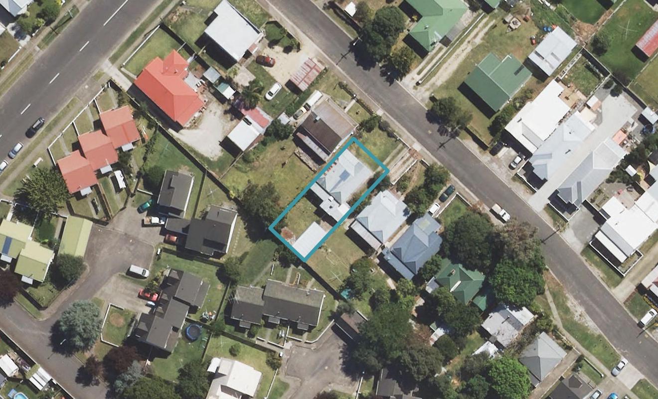 18 Berry Street, Gisborne, Gisborne - Carousel 1