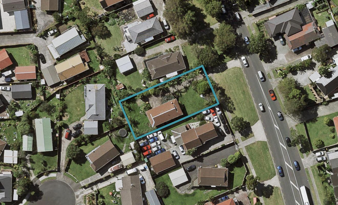 52 Hollyford Drive, Clover Park, Auckland - Carousel 1