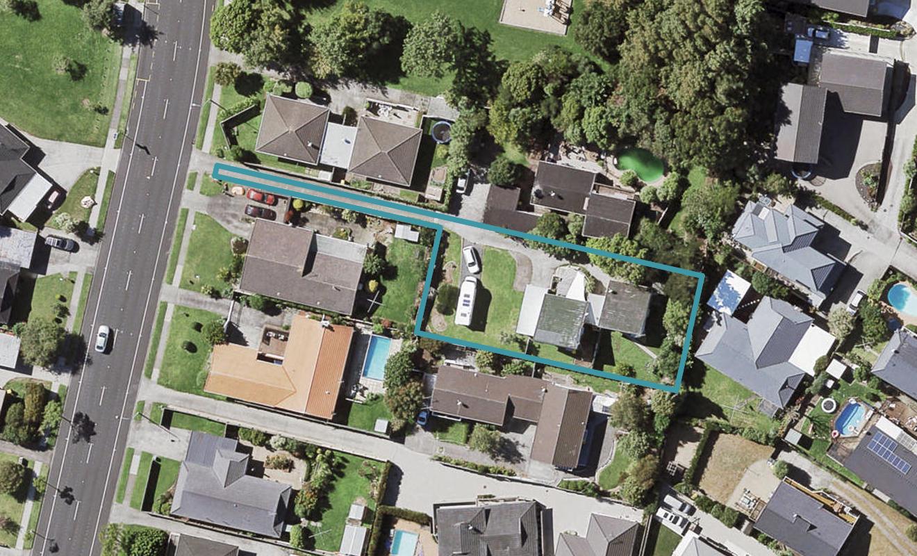 1/116 Prince Regent Drive, Half Moon Bay, Auckland - Carousel 1