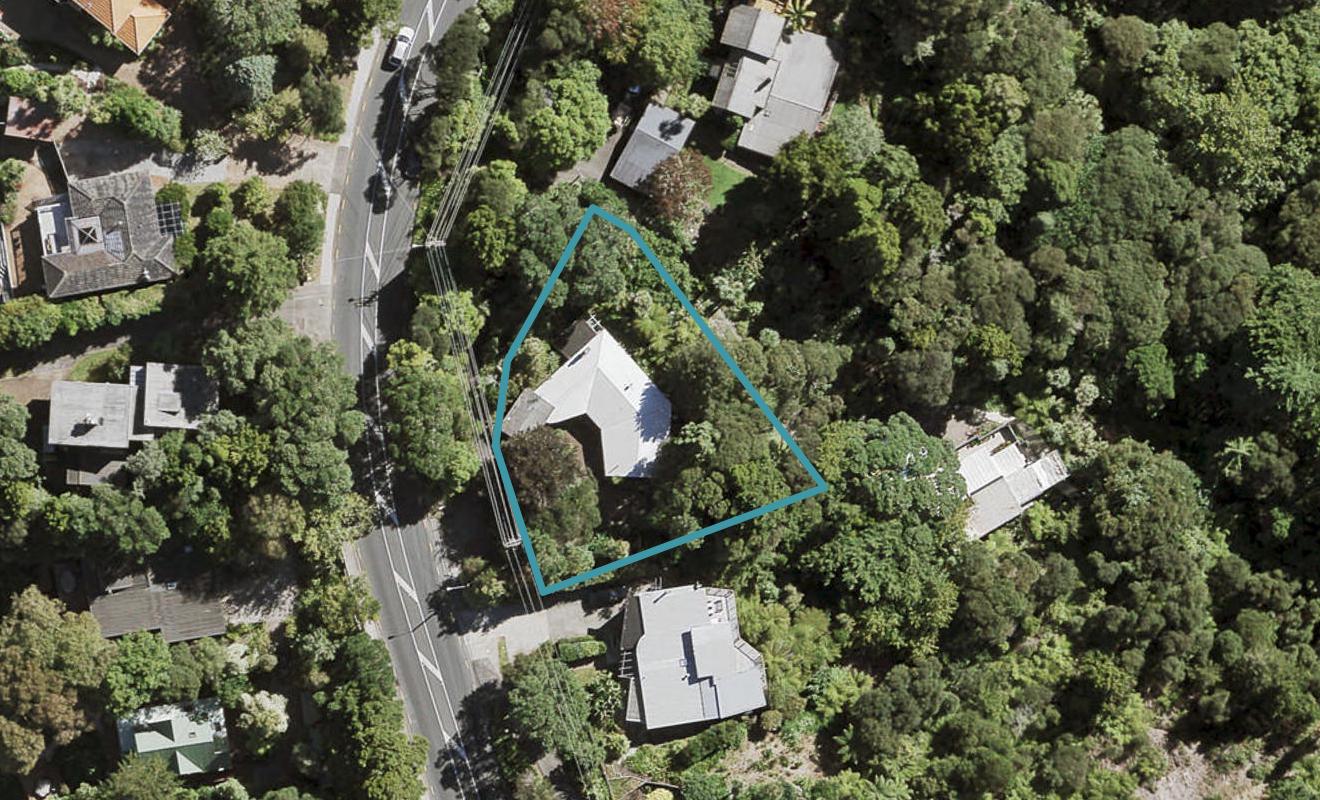 310 Titirangi Road, Titirangi, Auckland - Carousel 1