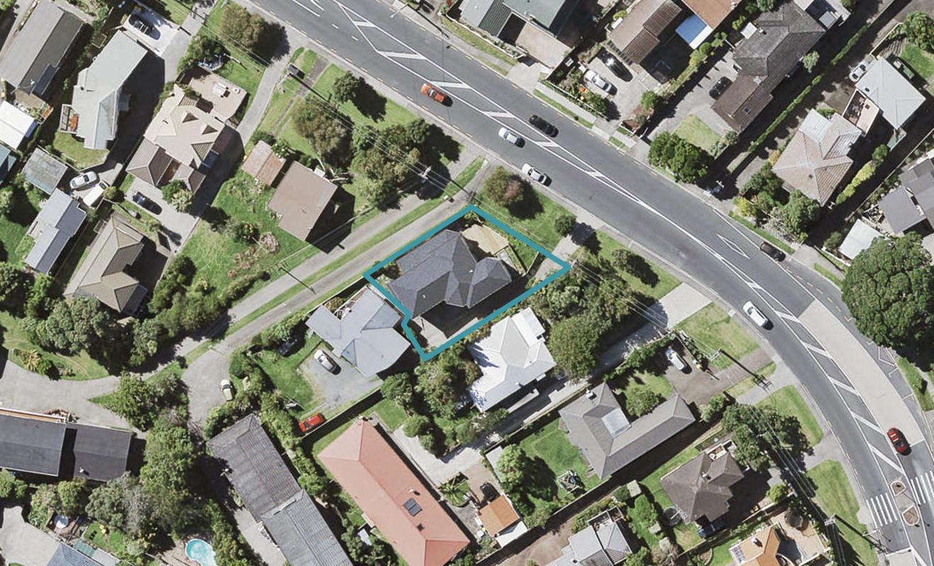 216A East Coast Road, Forrest Hill, Auckland - Carousel 1