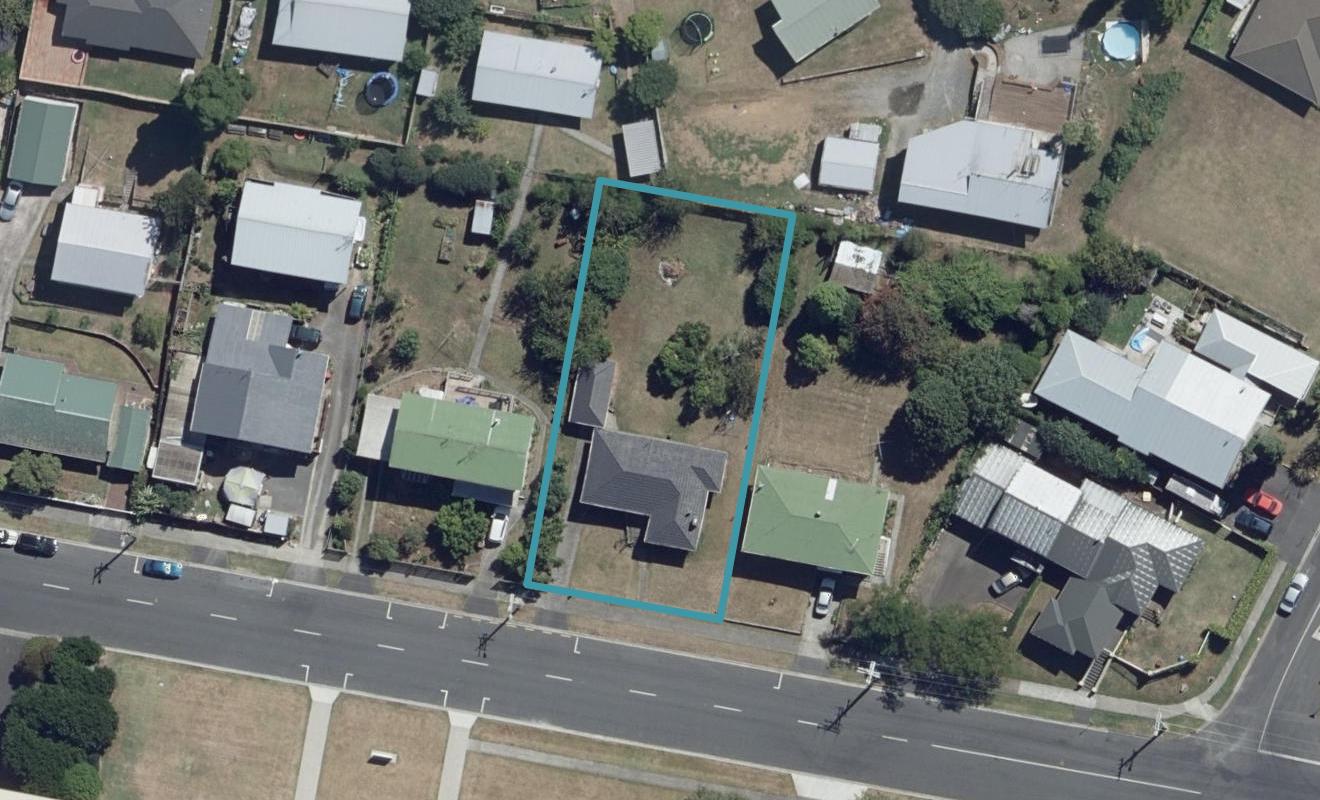 16 Foster Road, Temple View, Hamilton - Carousel 1