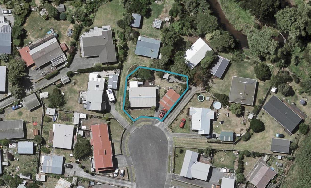 6 Hewson Crescent, Otaki Beach, Otaki - Carousel 1