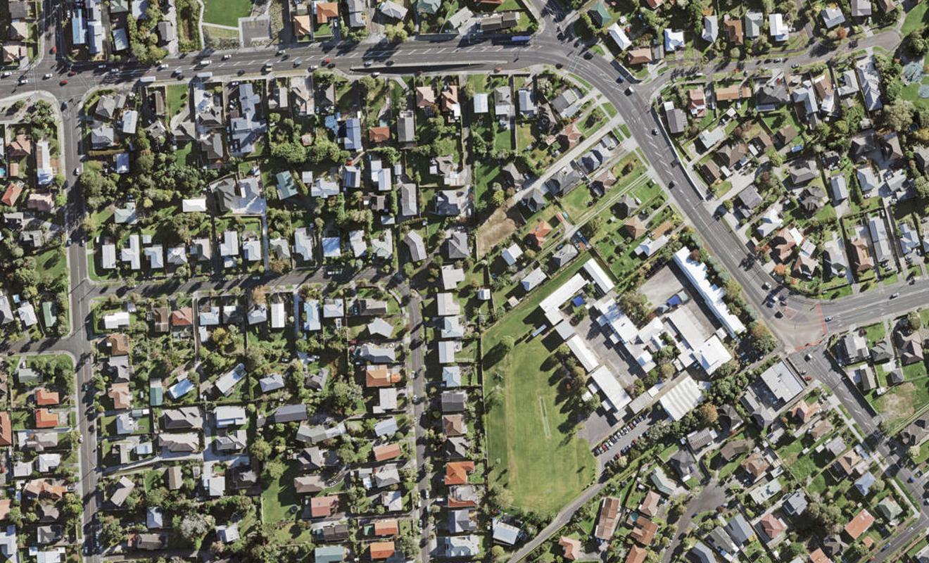 16 Manawaroa Lane, New Windsor, Auckland - Carousel 1