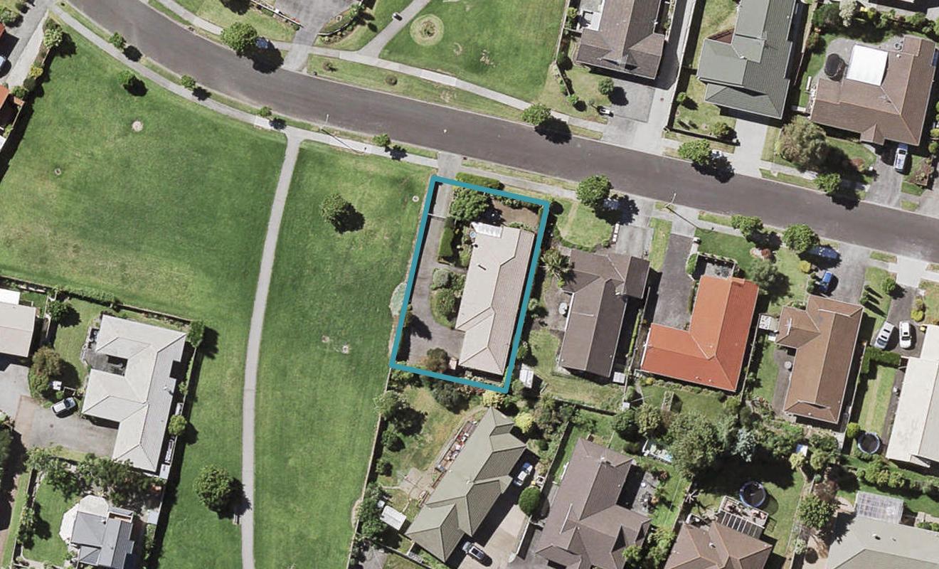 14 West Fairway, Golflands, Auckland - Carousel 1