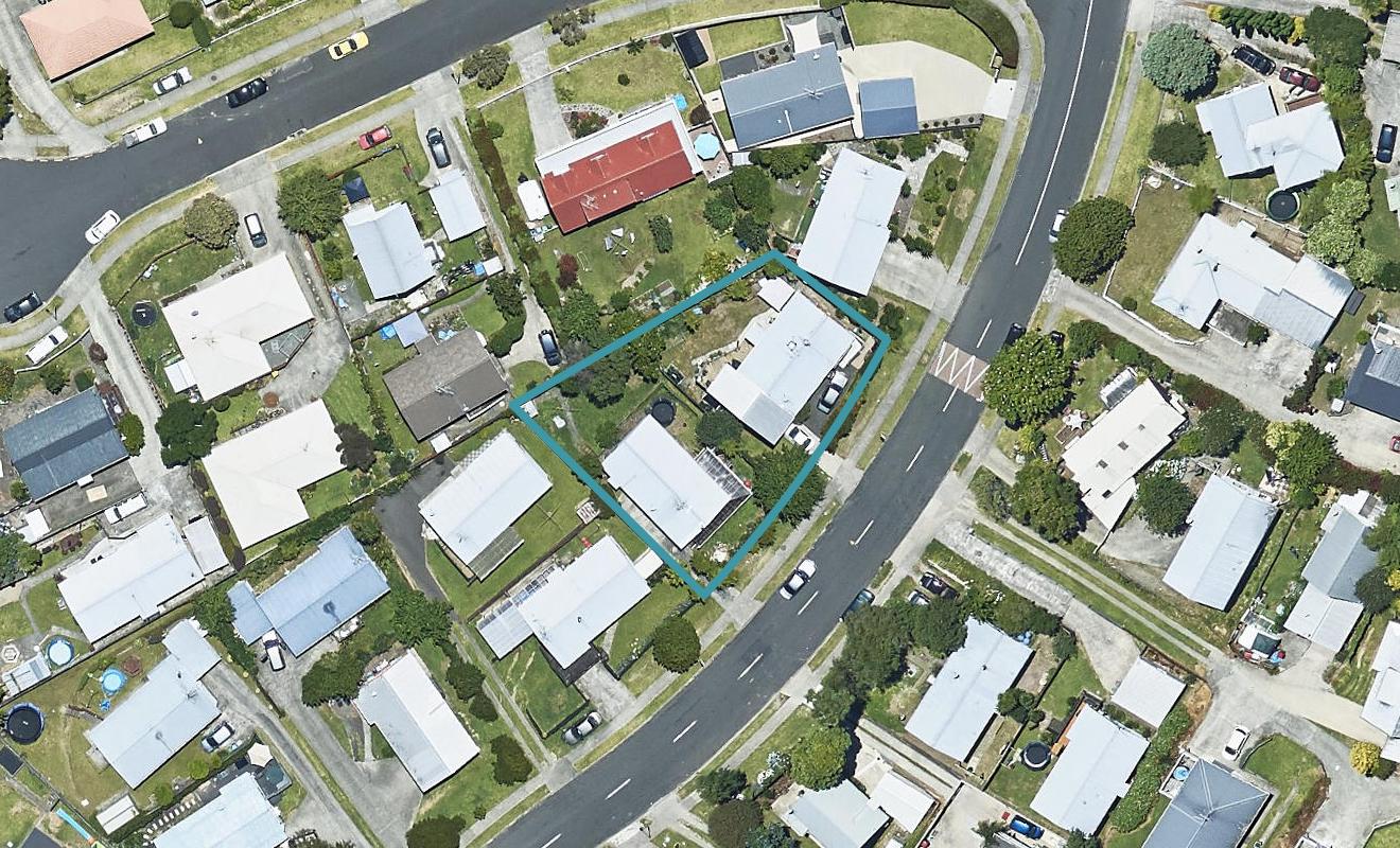 32A Meander Drive, Welcome Bay, Tauranga - Carousel 1
