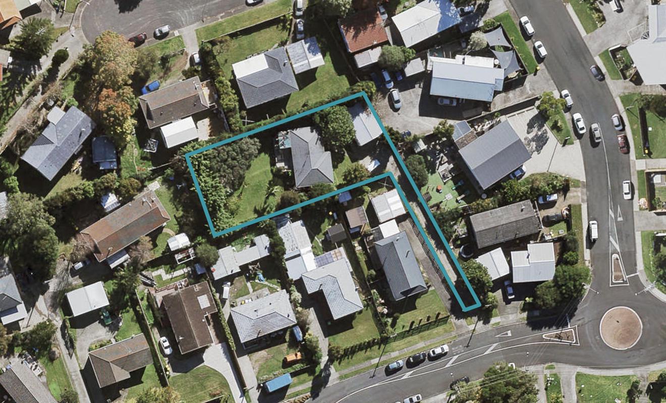 36 Ellice Road, Totara Vale, Auckland - Carousel 1