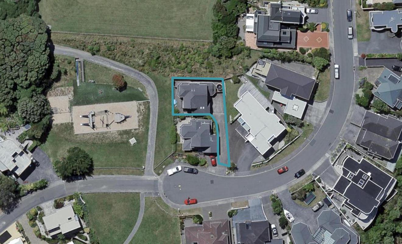 18A Treasure Grove, Hataitai, Wellington - Carousel 1
