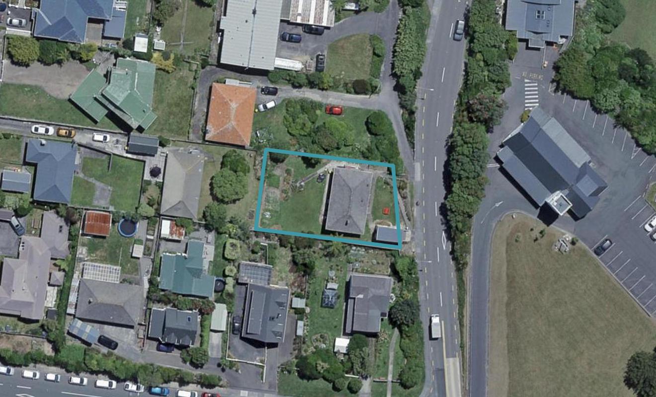 5 Bassett Road, Johnsonville, Wellington - Carousel 1