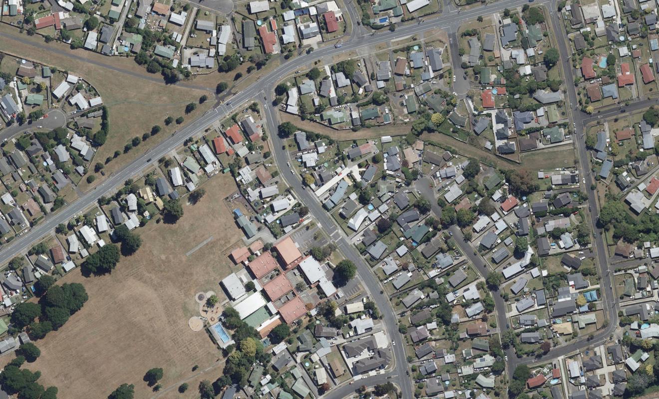 56A Deanwell Avenue, Deanwell, Hamilton - Carousel 1