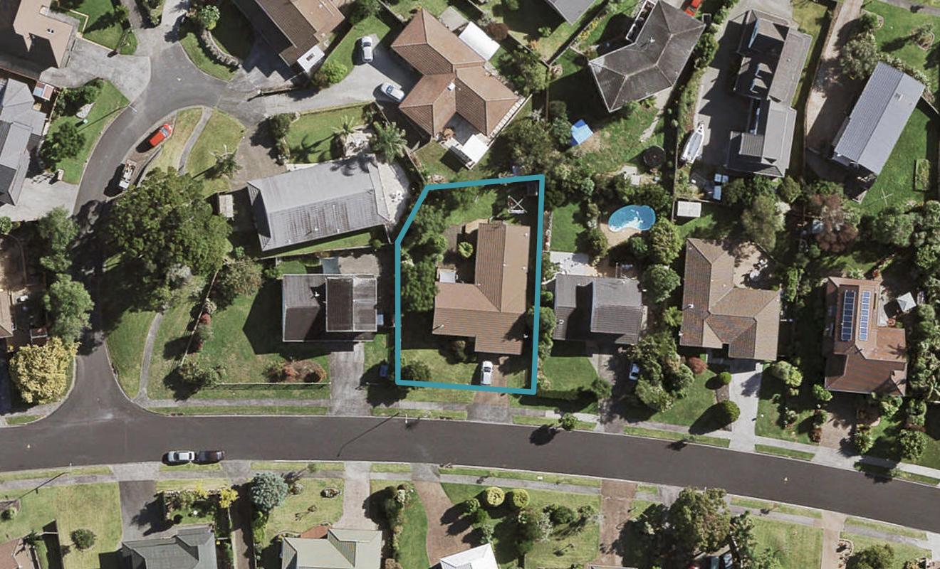 8 Kuripaka Crescent, The Gardens, Auckland - Carousel 1