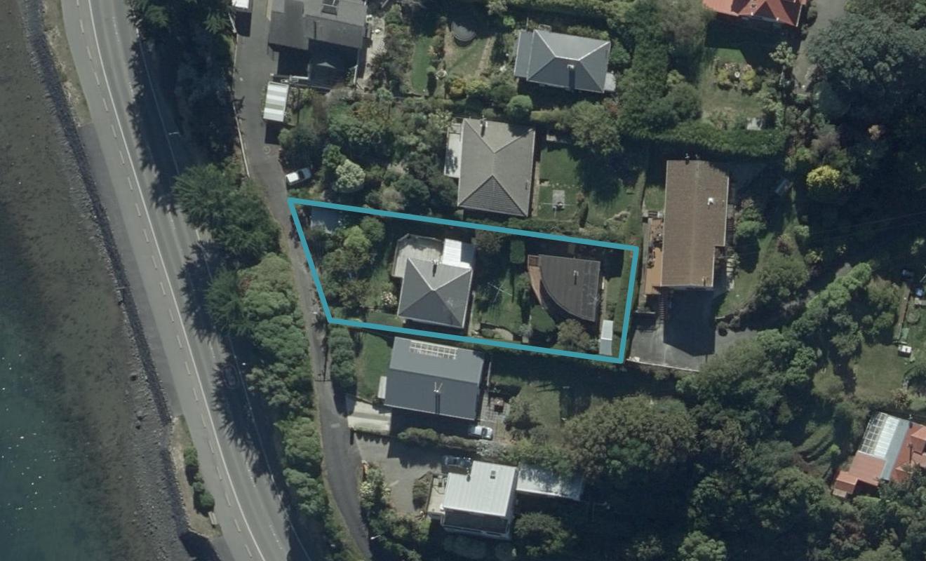 8 Bewley Avenue, Macandrew Bay, Dunedin - Carousel 1
