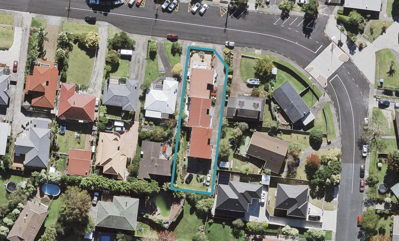 2/31 Kokiri Street, Te Atatu South, Auckland - Carousel 1