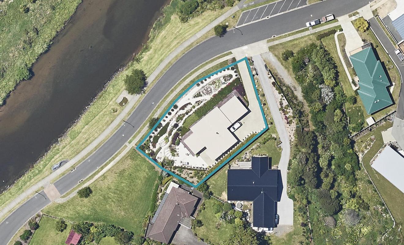 10 Noble Johnston Drive, Katikati, Katikati - Carousel 1