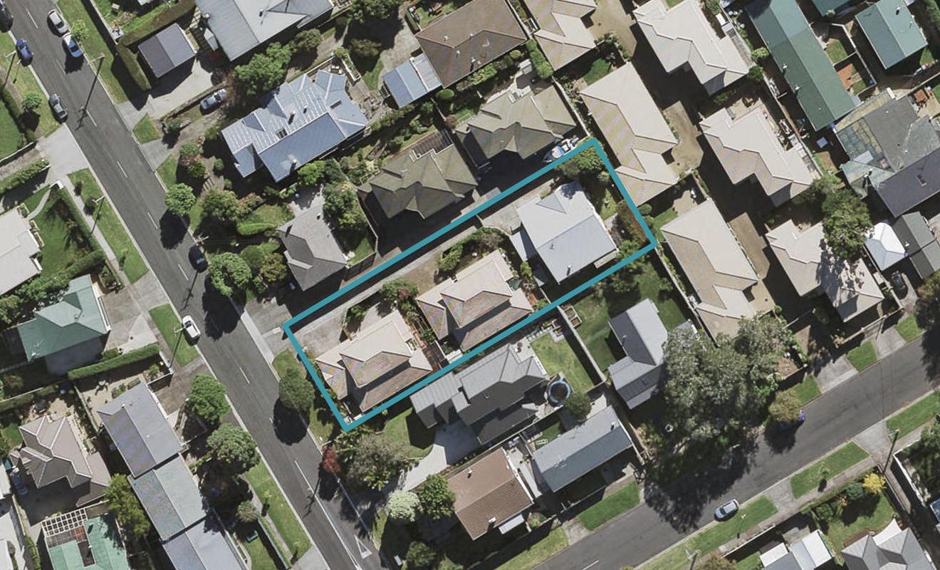 1/57 Mariri Road, Onehunga, Auckland - Carousel 1