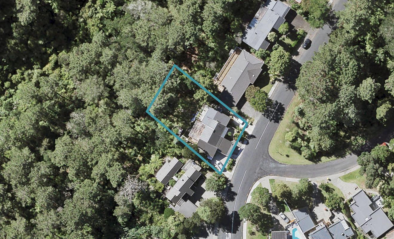 5B Saddleback Rise, Murrays Bay, Auckland - Carousel 1