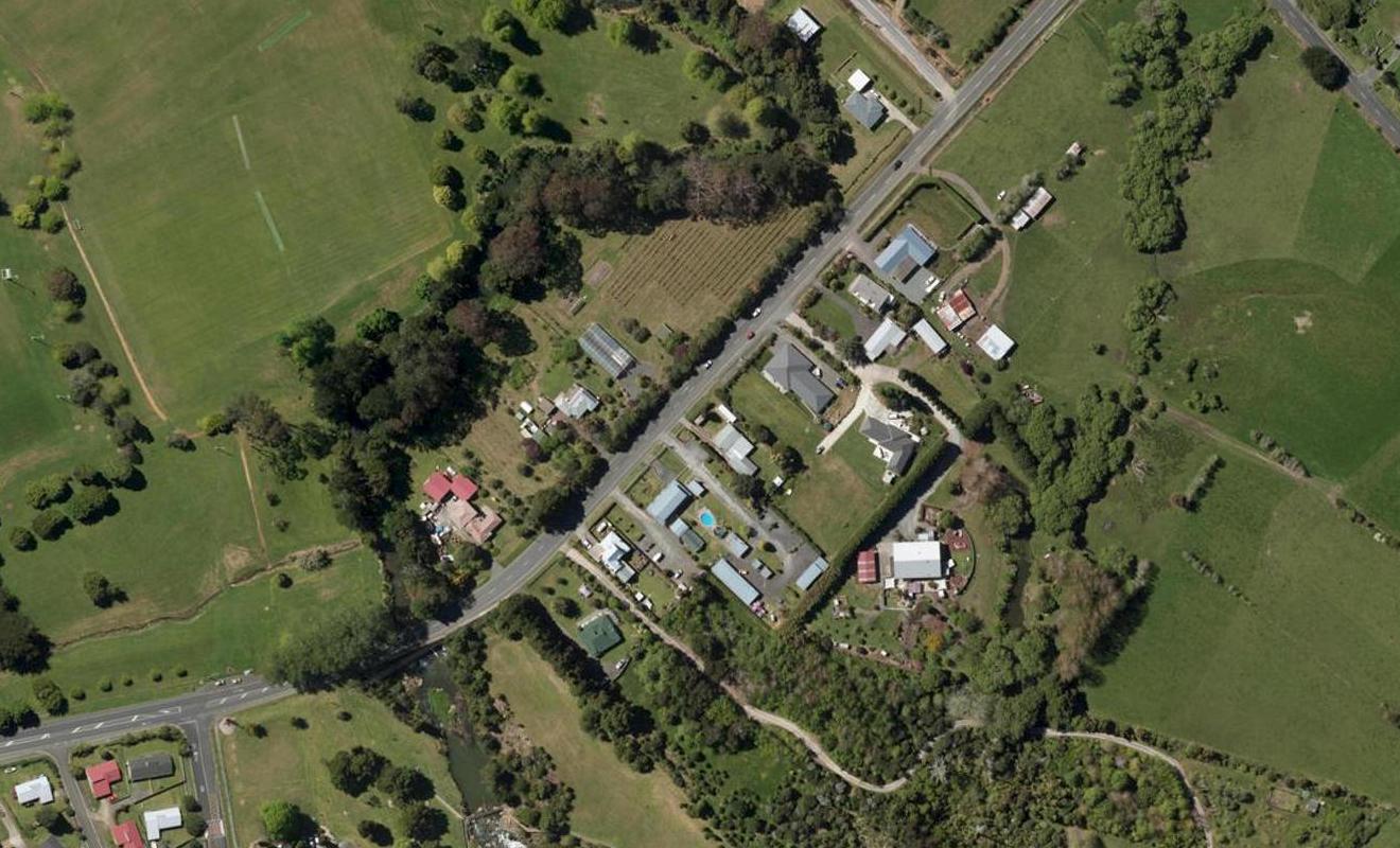 18 Ngunguru Road, Whangarei - Carousel 1