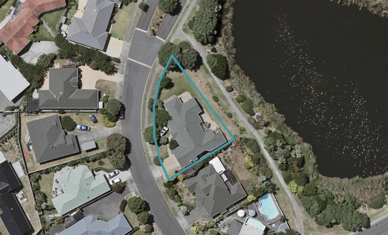 6 Takahe Drive, Paraparaumu Beach, Paraparaumu - Carousel 1