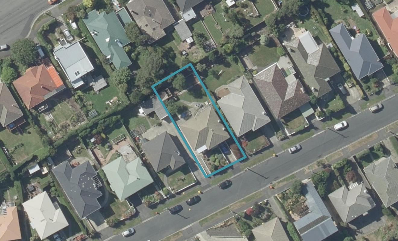 150 Easther Crescent, Kew, Dunedin - Carousel 1