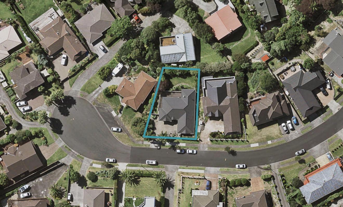19 Ewhurst Place, Goodwood Heights, Auckland - Carousel 1