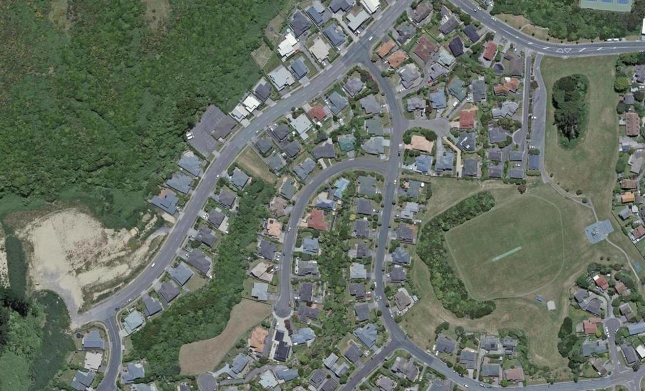3 Myers Grove, Churton Park, Wellington - Carousel 1