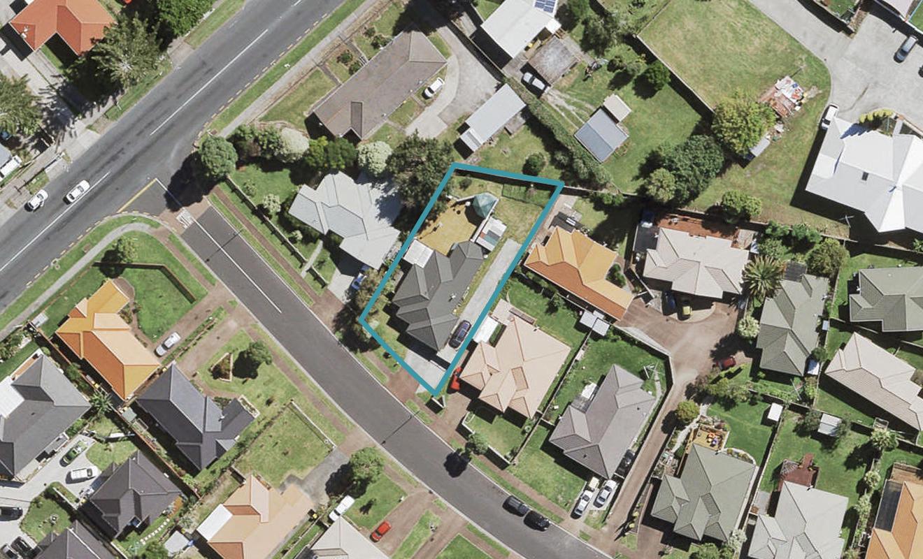 6 Martin Jugum Lane, Ranui, Auckland - Carousel 1
