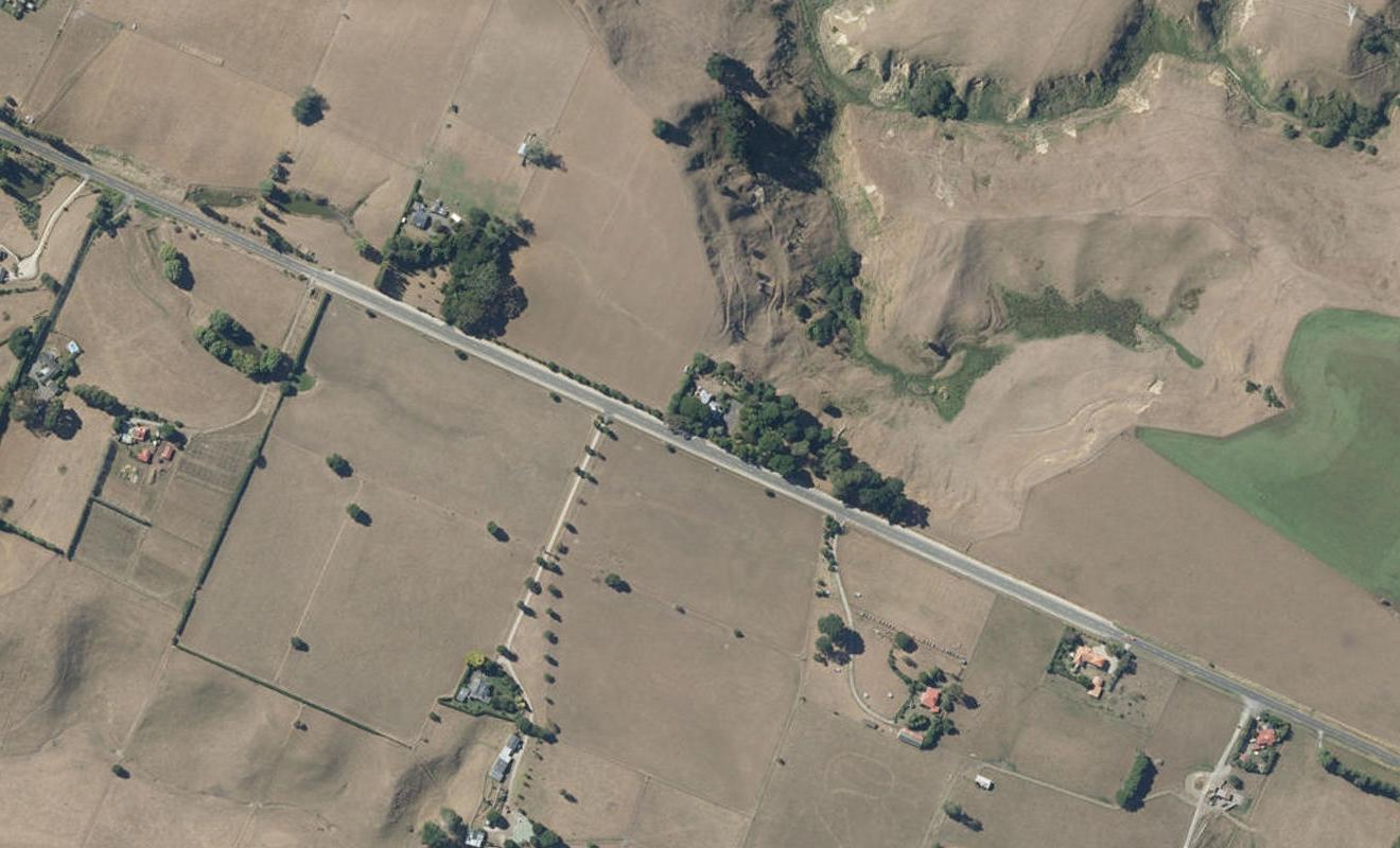 735 No 2 Line, Fordell, Whanganui - Carousel 1