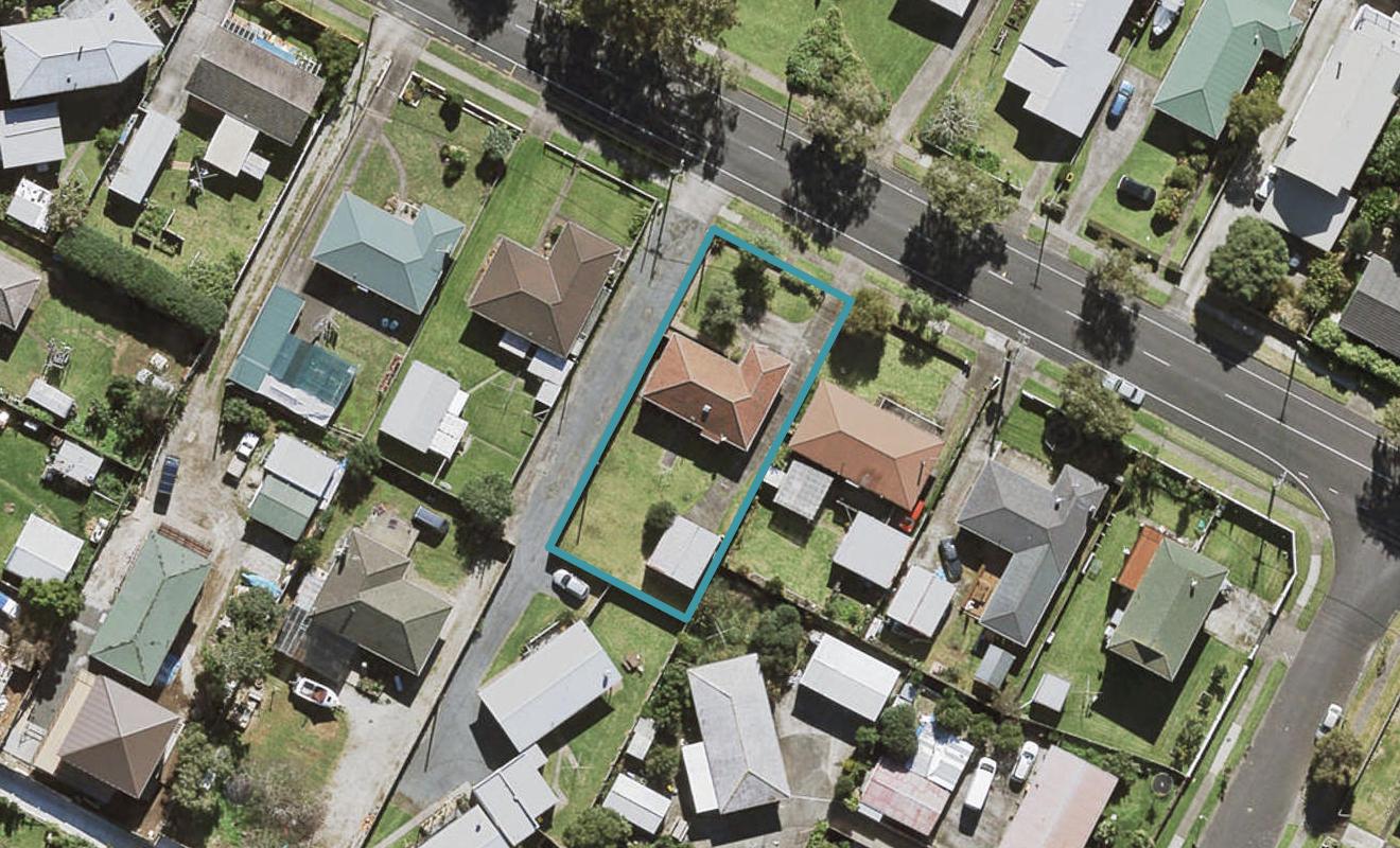 26 Muir Avenue, Mangere Bridge, Auckland - Carousel 1
