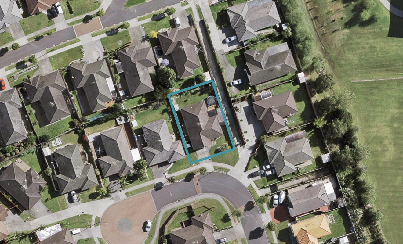 33 Ironstone Place, Randwick Park, Auckland - Carousel 1