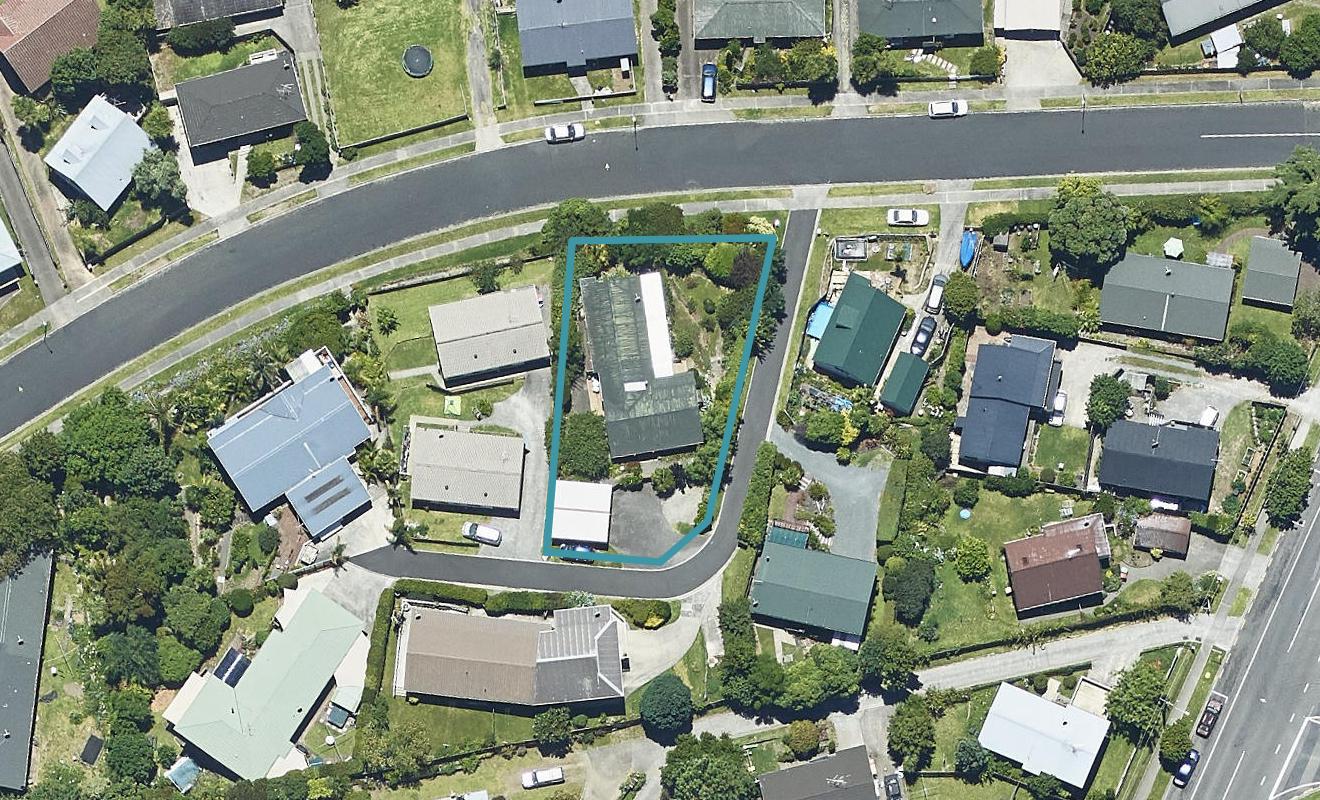 15 Te Arawa Place, Welcome Bay, Tauranga - Carousel 1